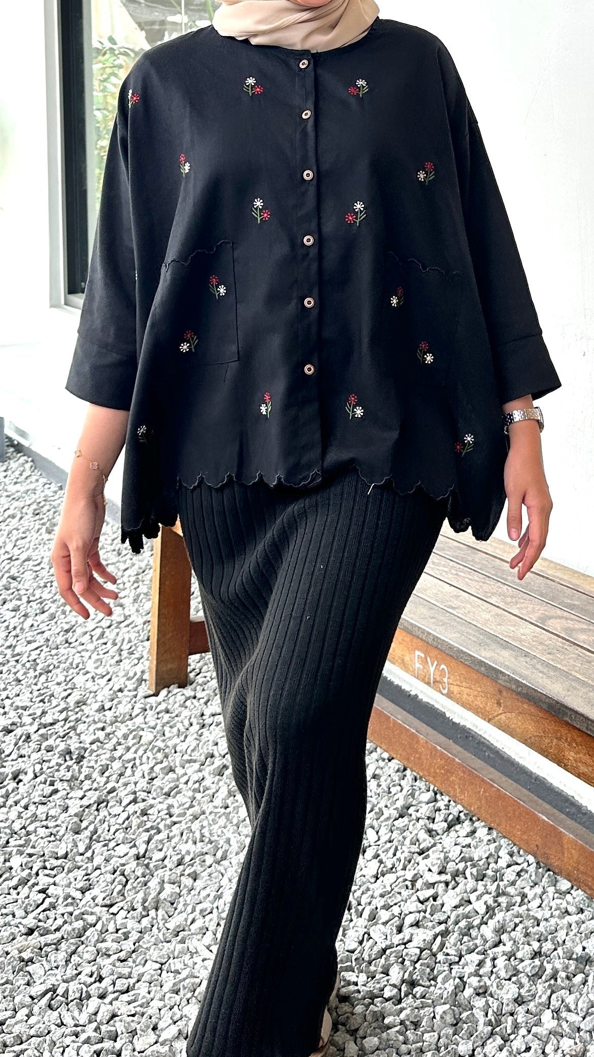 Black Sulam Blouse